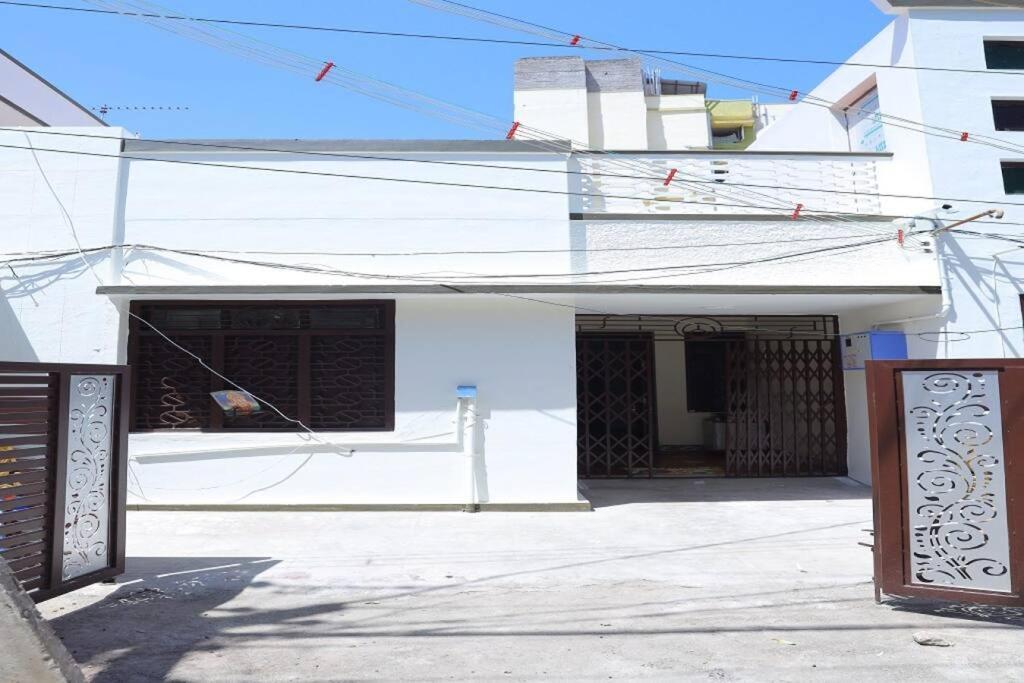 Heritage Home With 3 Bed/3 Bath With Kitchen In A Residential Neighborhood. Madurai Esterno foto