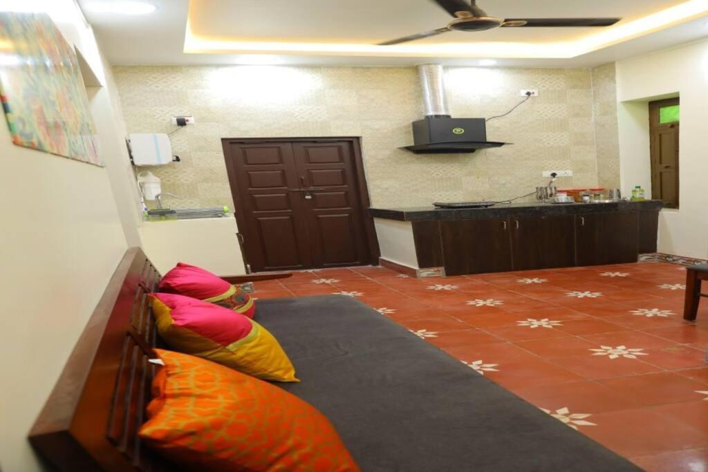 Heritage Home With 3 Bed/3 Bath With Kitchen In A Residential Neighborhood. Madurai Esterno foto
