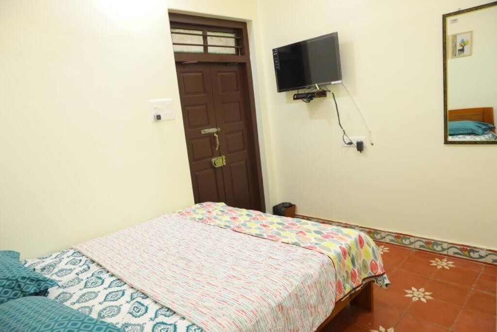 Heritage Home With 3 Bed/3 Bath With Kitchen In A Residential Neighborhood. Madurai Esterno foto